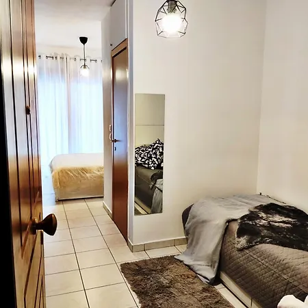 Apartamento Elegant With Balcony & 1 Gbps Fiber Tesalónica